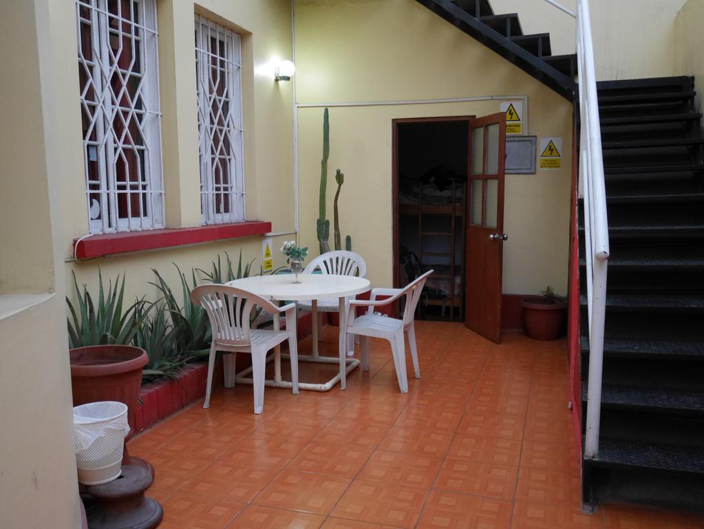 Pirwa Hostel Lima Exterior foto